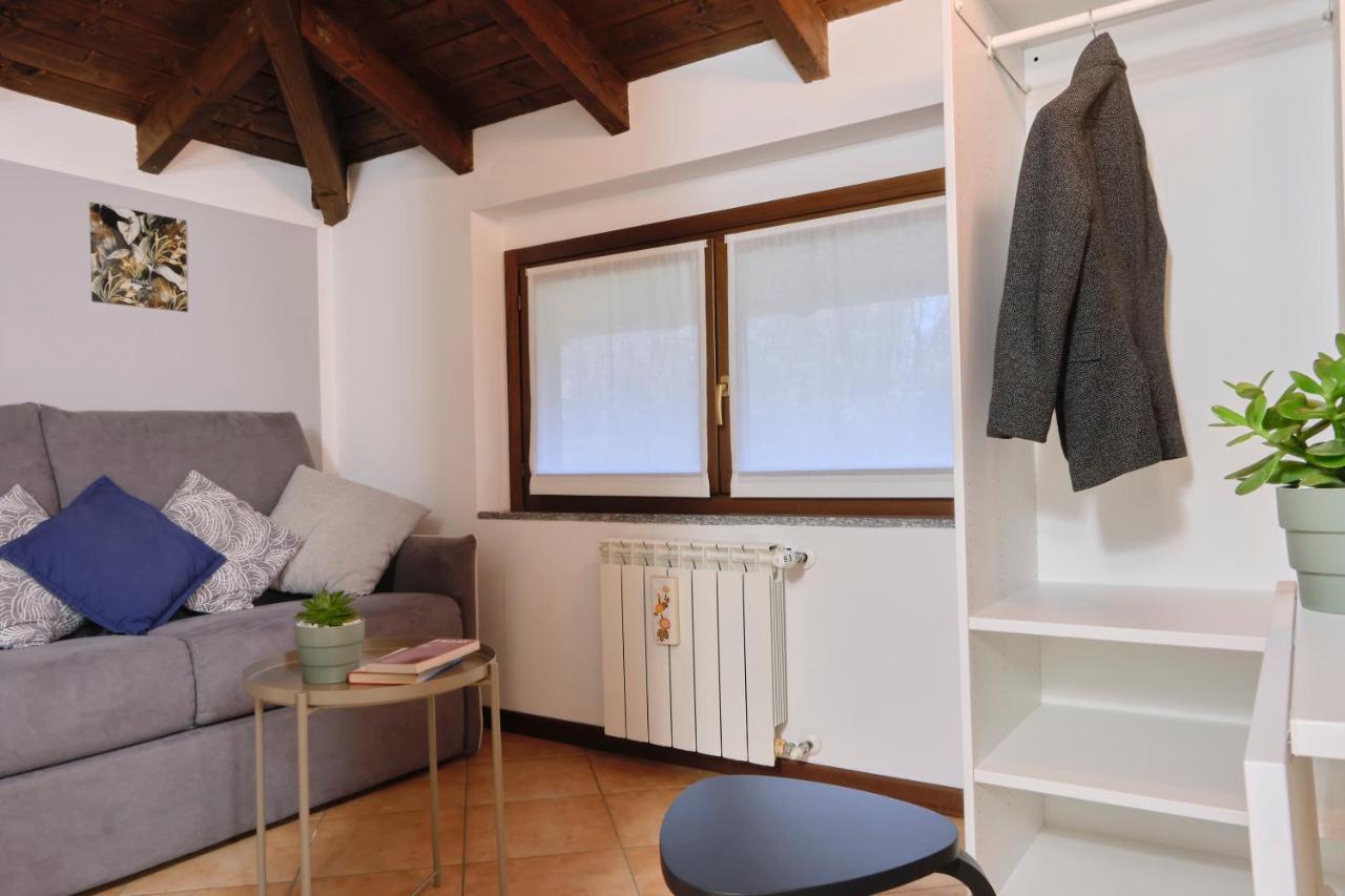 Ferienwohnung 10' From Malpensa Casa Moderna, Netflix & Wi-Fi Casorate Sempione Exterior foto
