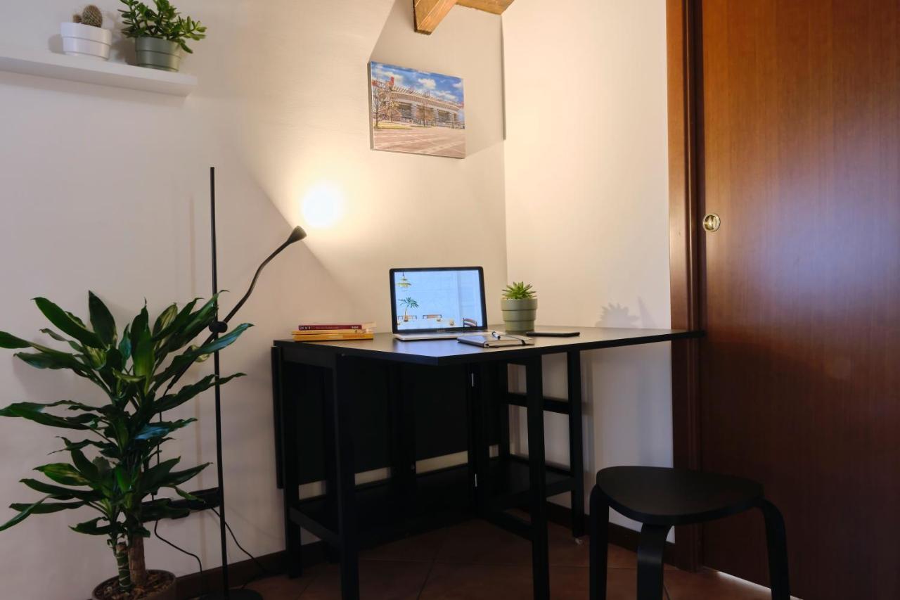 Ferienwohnung 10' From Malpensa Casa Moderna, Netflix & Wi-Fi Casorate Sempione Exterior foto